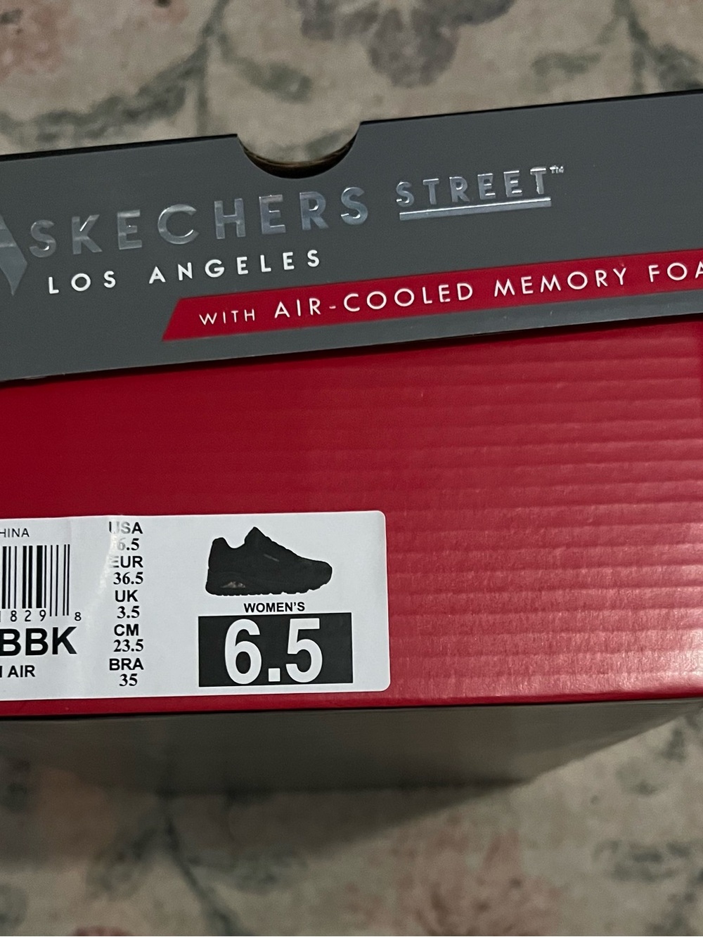 Skechers Women’s Stand on Air Sneakers - Picture 9 of 10